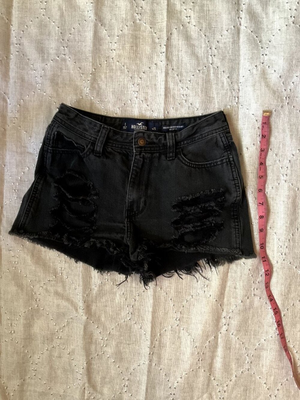 Hollister Black High-Rise Boyfriend Short - Size 1 / w25